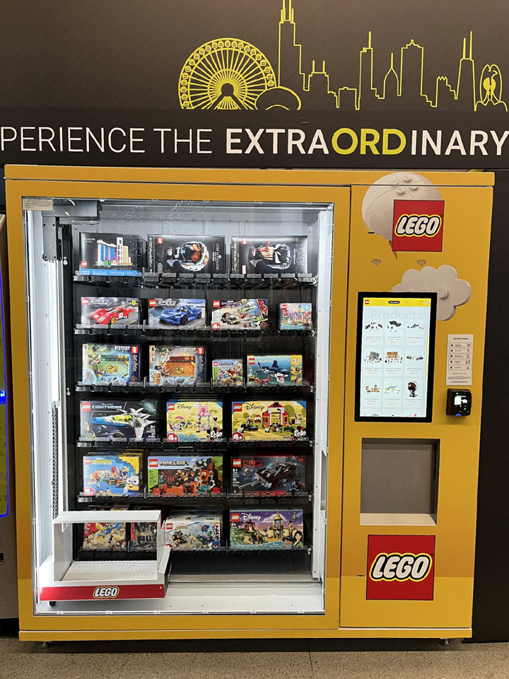 Automat z klockami LEGO zamiast kawy? Takie rzeczy tylko na lotniskach - ilustracja #2