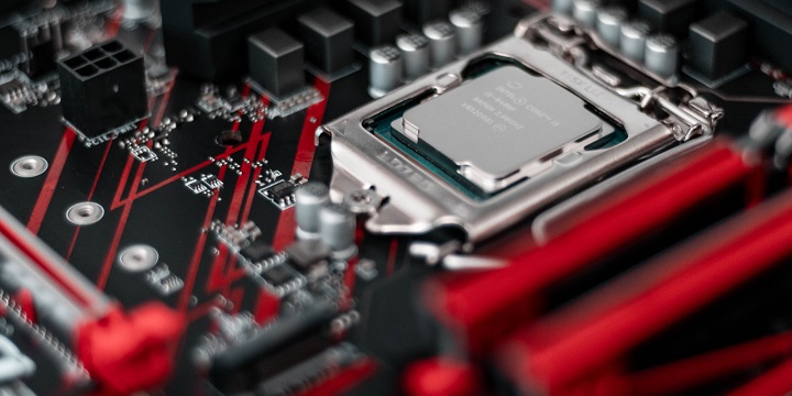 Procesory Intel Meteor Lake nie będą ekskluzywne dla laptopów? Chipy trafią do komputerów stacjonarnych w 2024 roku - ilustracja #1