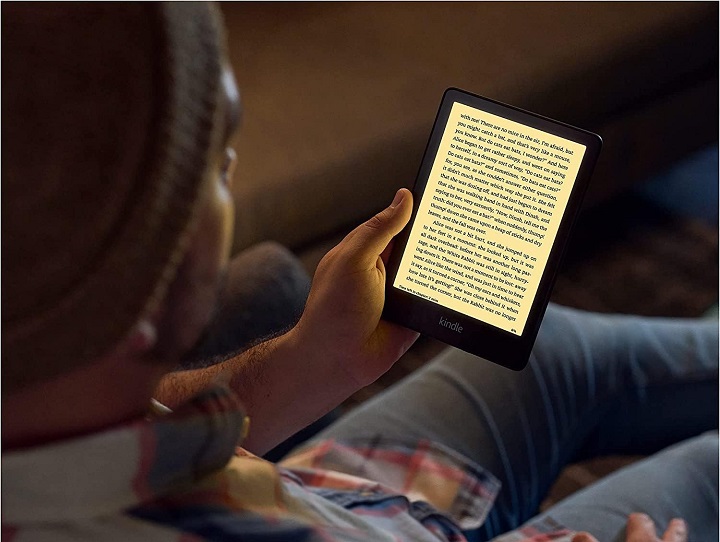 Kindle 11 vs Paperwhite 5. Który czytnik e-booków wybrać? - ilustracja #2