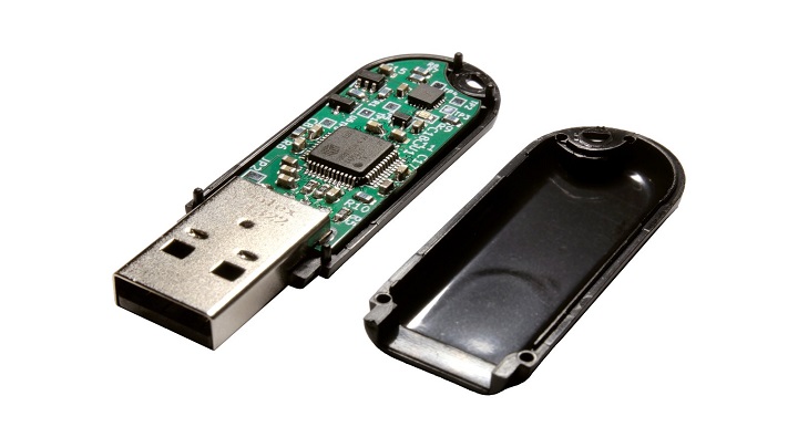 Źródło: Interrupt Labs - Ten pendrive ma funkcję samozniszczenia, która nagrzewa go do ponad 100 stopni Celsjusza - wiadomość - 2024-02-12