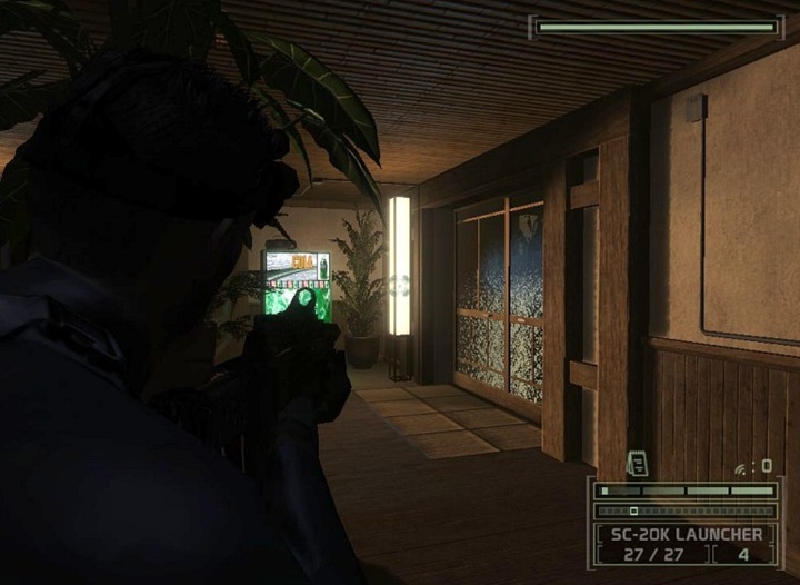 Tom Clancy’s Splinter Cell: Chaos Theory. Źródło: Ubisoft. - Dynamiczne oświetlenie, zaawansowane efekty i mądra AI. To dzieło Ubisoftu pokazywało, co potrafił Xbox - wiadomość - 2025-08-01