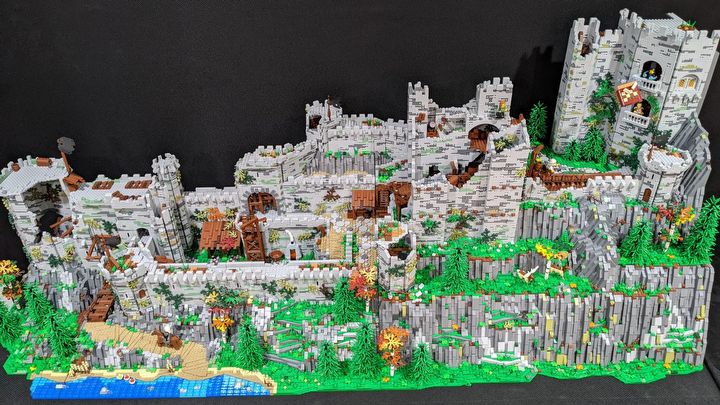 Olbrzymie Kaer Morhen z LEGO; wystarczyło 80 tysięcy klocków - ilustracja #1
