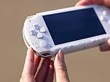 PSP w wersji Ceramic White oraz seria platynowa - ilustracja #2