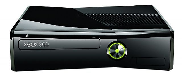 Z dzisiejszej perspektywy można powiedzieć, ze 360-tka zadebiutowała w innej epoce, jeszcze przed wybuchem popularności sieci społecznościowych oraz konsolowych rozgrywek multiplayer  - Xbox 360 ma przed sobą jeszcze co najmniej trzy lata życia - wiadomość - 2013-09-04