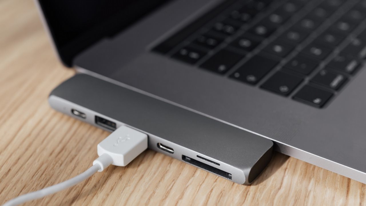 Se han introducido nuevos adhesivos USB para facilitar la elección de los clientes.