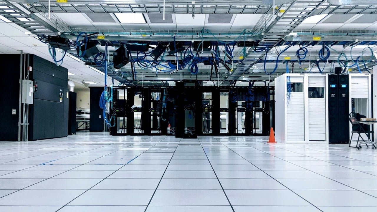 Prawniczka Microsoftu mówi, iż „nie chce centrum danych AI koło domu” i potwierdza problemy, na które skarżą się mieszkańcy miast