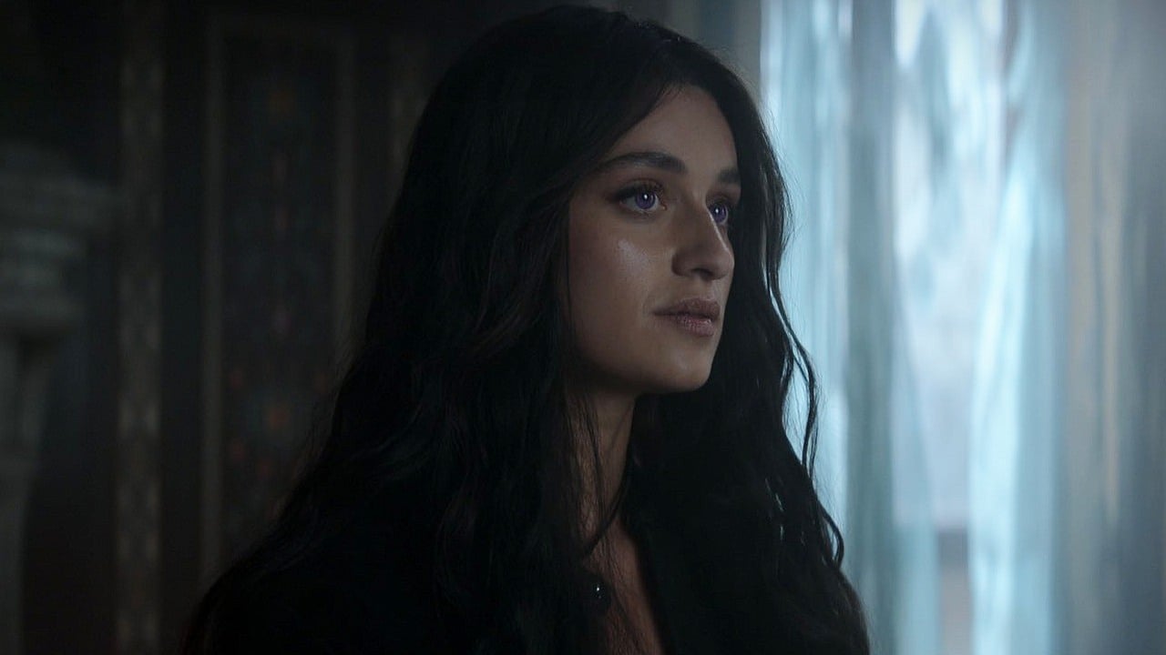 „Bardzo mnie to dotknęło”. Aktorka z Wiedźmina grająca Yennefer doświadczyła „przerażającego” i „dość intensywnego” nękania przez fanów