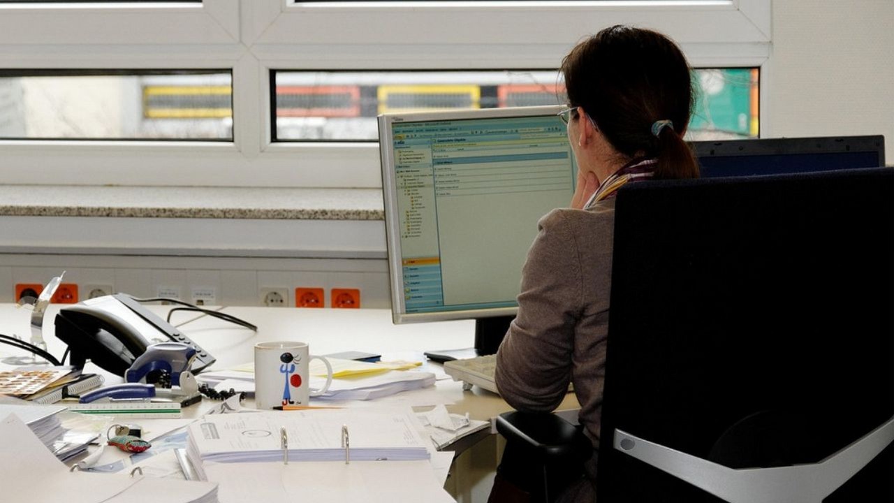 Pracodawca uznał, iż przygotowanie stanowiska pracy nie jest pracą i nie chciał płacić. Skończyło się pozwem