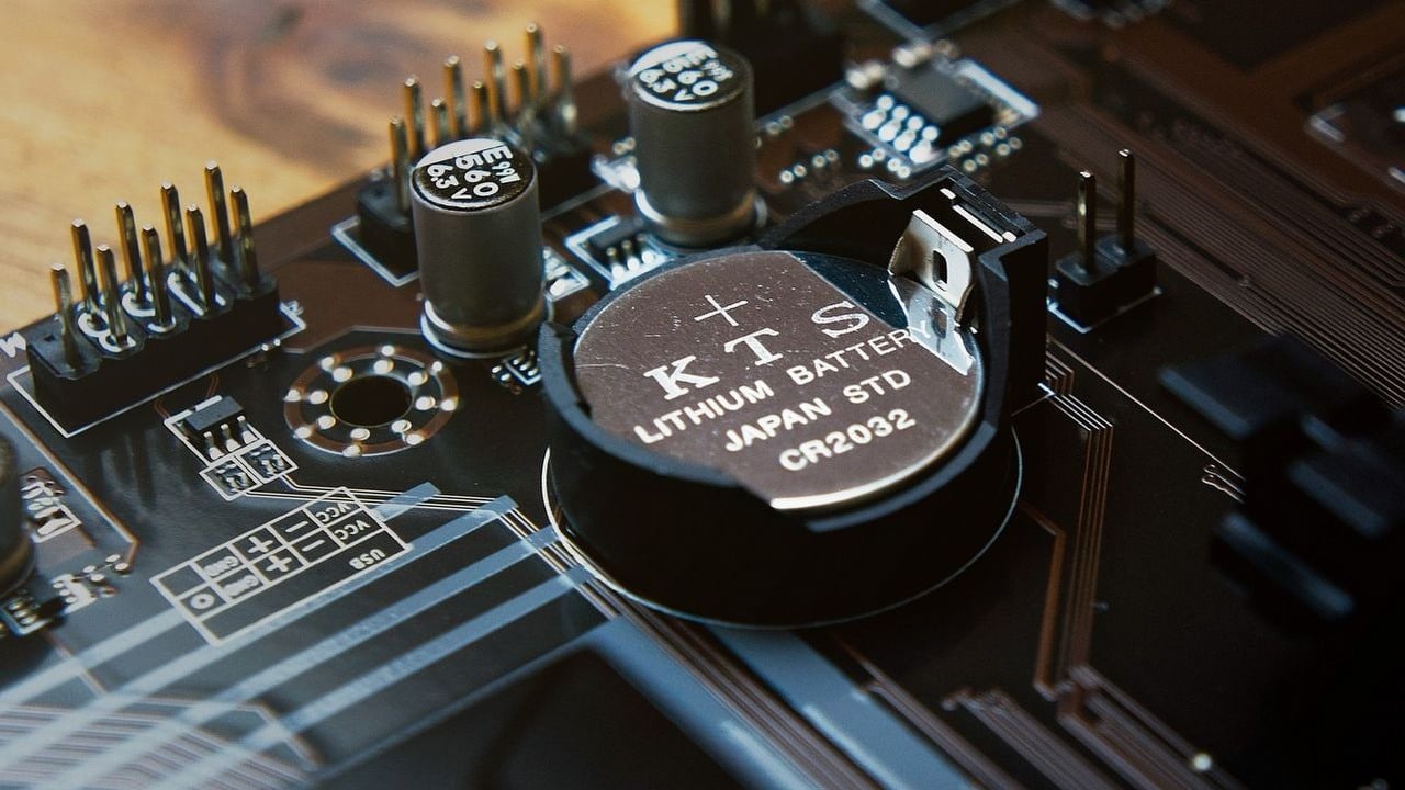 Podczas gdy świat walczy o rzadkie zasoby baterii, naukowcy odkrywają ogromne złoże, które może rozwiązać problem