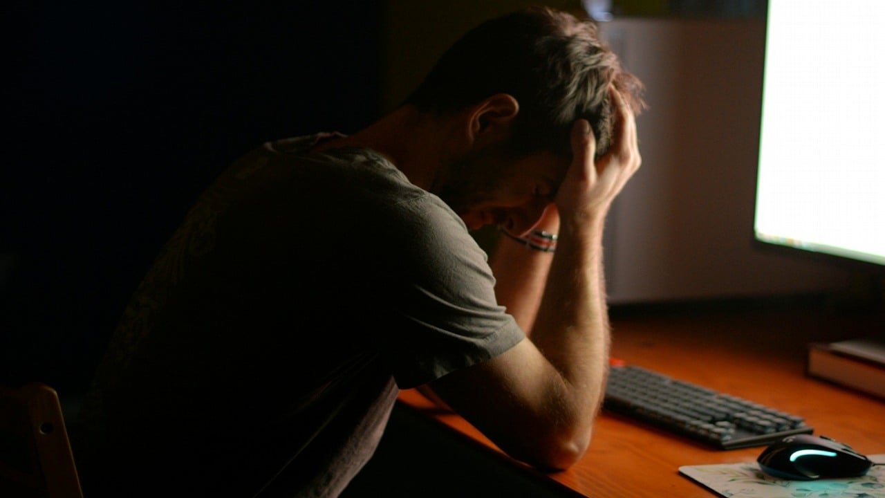 Deweloper był w szoku, gdy odkrył, iż gra, którą tworzy, jest już dostępna na Steam, i poprosił o radę. Wtedy skontaktował się z nim autor oryginału