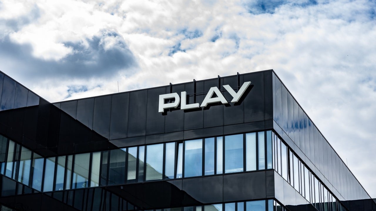 Play otrzymał karę ponad 108 mln zł od UOKiK za odbieranie rabatów; klienci będą mogli ubiegać się o zwrot pieniędzy