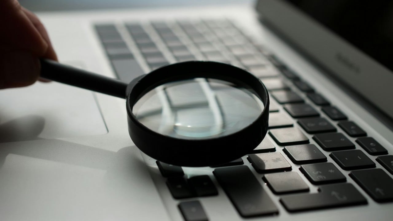 „Cieszę się, iż już nie chodzę do szkoły”. Użytkownicy twierdzą, iż wykrywacze AI, używane także przez nauczycieli, to w większości przypadków przekręt