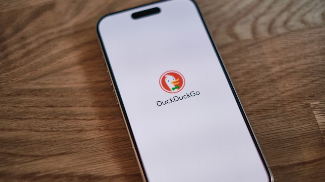 DuckDuckGo pyta internautów, czy chcą AI i tylko mały procent wspiera technologię