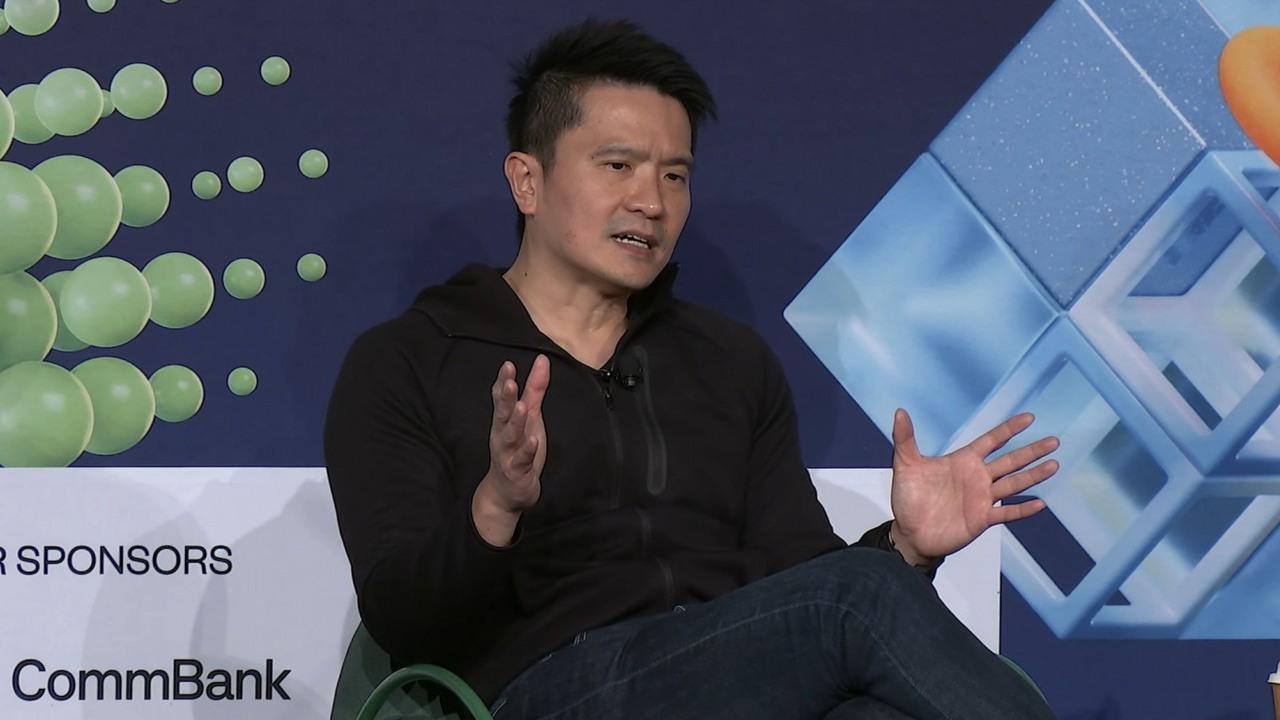 „Nie chcemy postaci z dodatkowymi palcami”. Szef Razera uważa, iż problemem w branży gier nie jest AI, tylko bylejakość