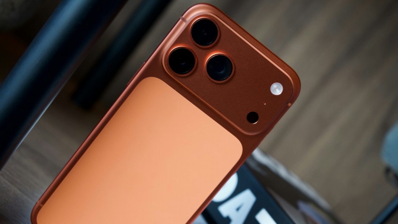 Apple szykuje przełom w designie iPhone’a 18 Pro zmniejszając kultowe wycięcie w ekranie