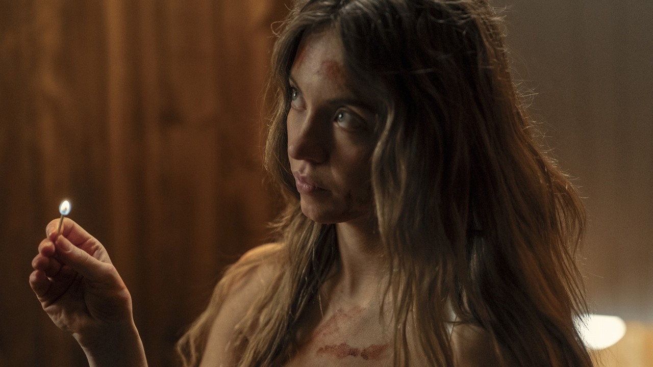 Ten thriller podbił kina na początku 2026 roku i zarobił 310 mln dolarów. Usunięta scena szykuje grunt pod sequel