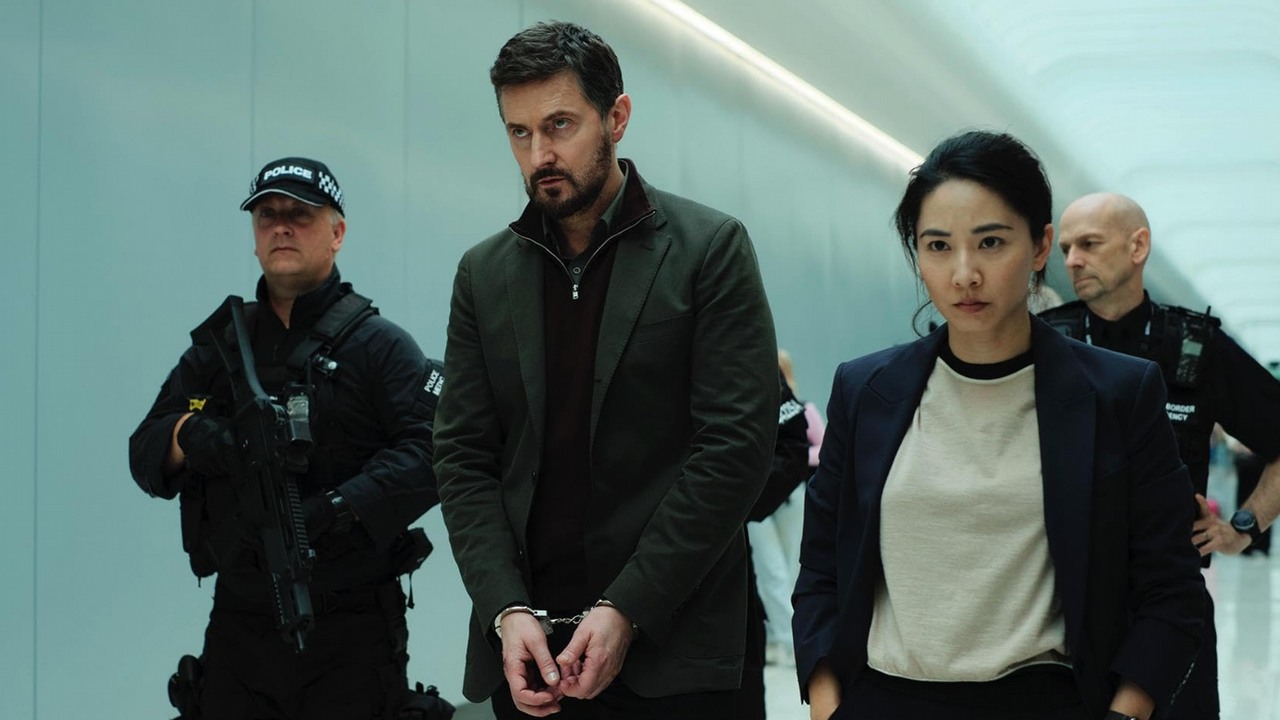 „Wciągający” thriller powrócił z 2. sezonem i jest już w top 10. Na HBO Max znajdziesz 12 odcinków na serialowy maraton