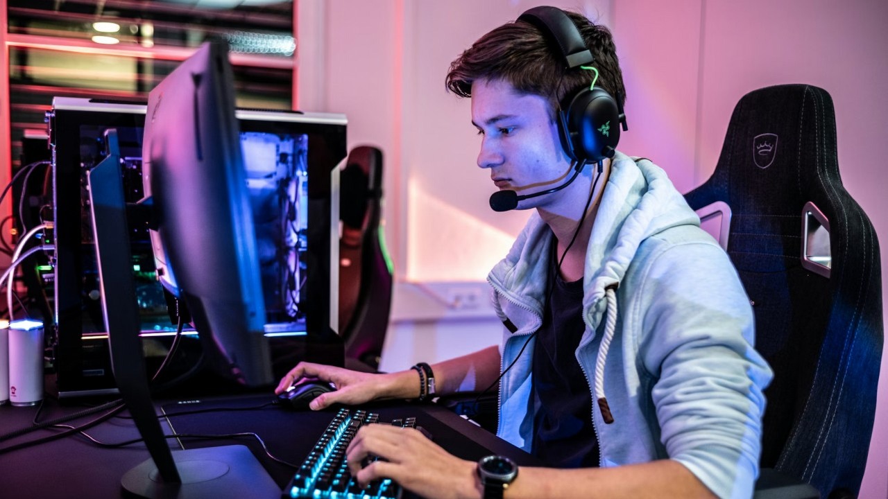 Gorsze od kradzieży konta Microsoft okazało się wsparcie samej firmy; interwencja w sądzie pokazała, iż gracz nie musi kupować gier od początku