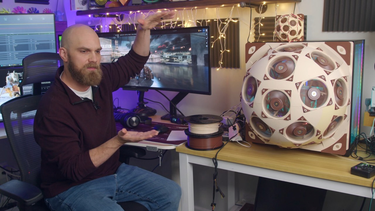 Gracz zbudował „superkopułę” z 15 wentylatorów Noctua. Podczas grania temperatura spada o 20 stopni