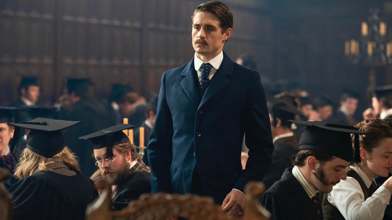 45 mln widzów na całym świecie „zakochuje się w genezie kultowej postaci”. Nowy hit Prime Video powróci z 2. sezonem