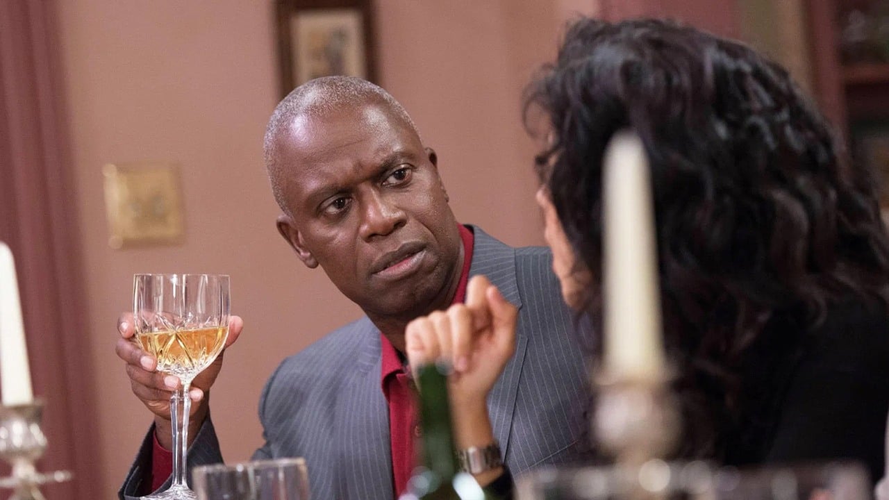 153 odcinki i 95% na Rotten Tomatoes. Wielki hit komediowy trafił na SkyShowtime w całości