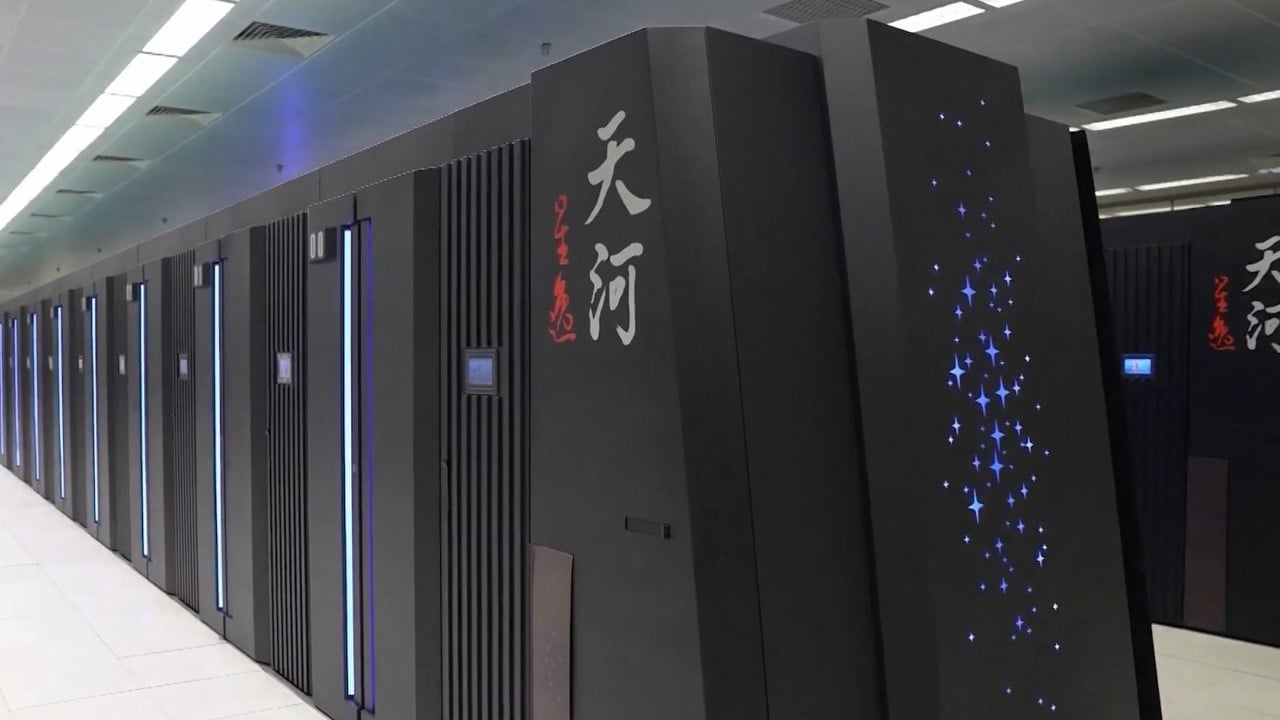 47000 procesorów i 0 kart graficznych. Chiny budują superkomputer o mocy 2 eksaflopów