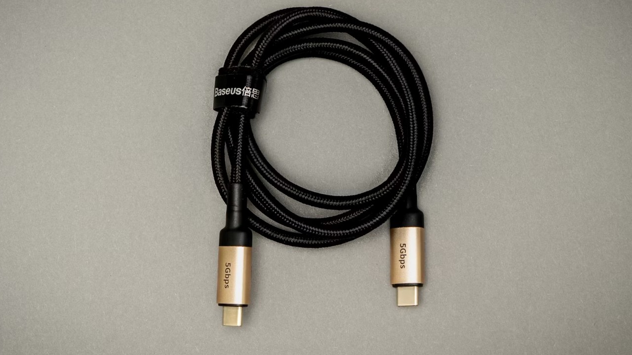 Koniec kabla USB-C w pudełku to nie tylko mniej elektrośmieci. To także więcej zakupowych pomyłek