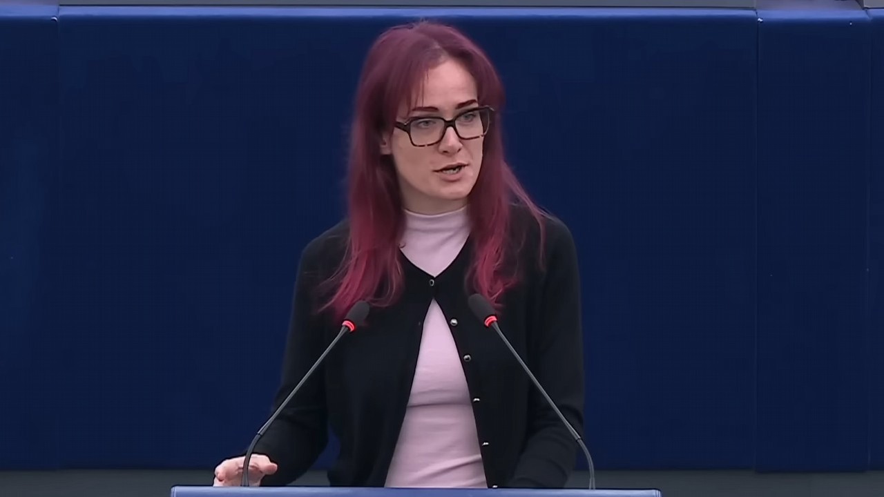 Skoro nie kupujemy już filmów i gier na własność, to czy piractwo przez cały czas jest kradzieżą? Europosłanka pyta, gdzie kończy się własność