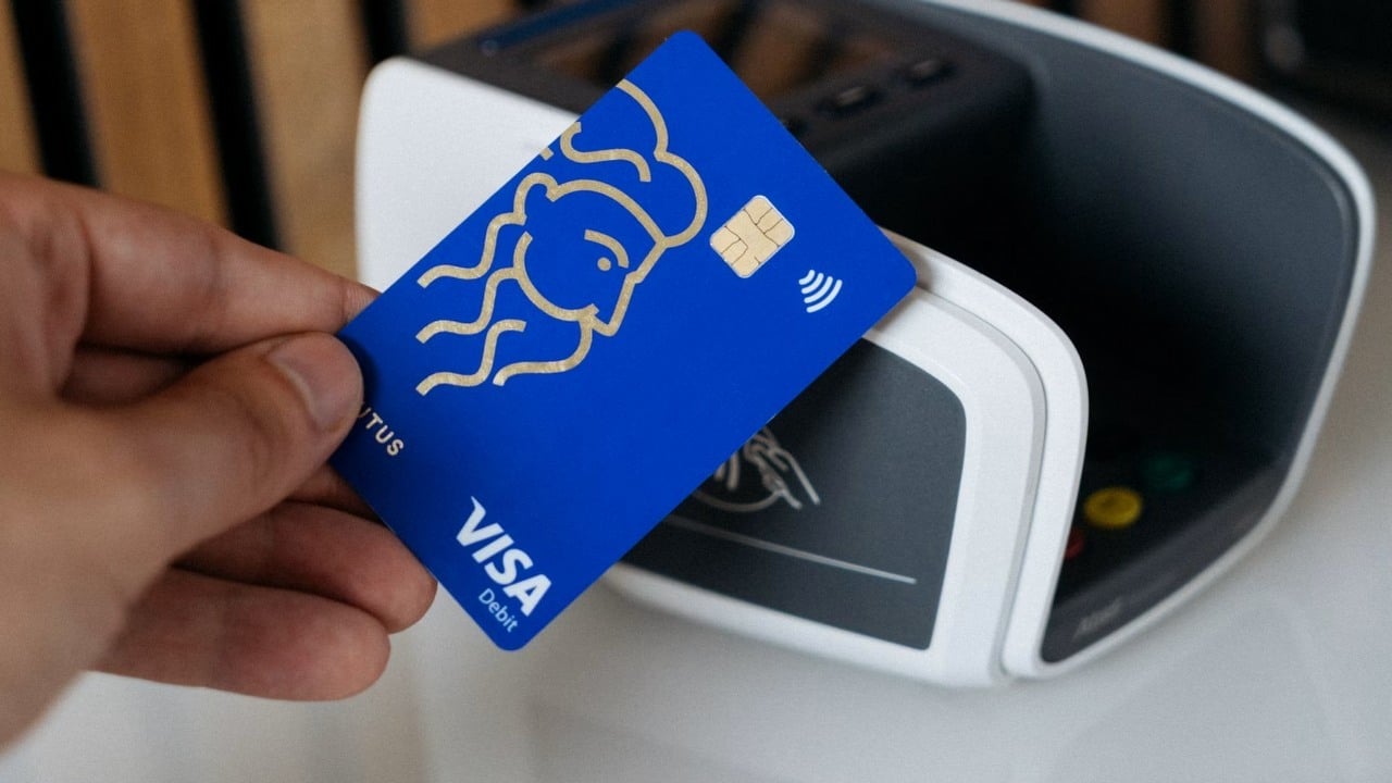 AI zrobi zakupy i zapłaci za użytkownika. VISA wchodzi do ChatGPT z własną siecią płatności