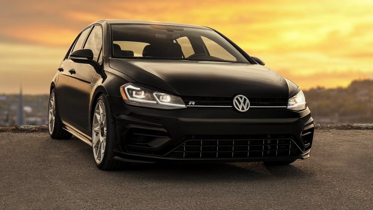 Chcesz kontrolować auto z telefonu bez Google? Volkswagen właśnie pokazał, gdzie jest granica