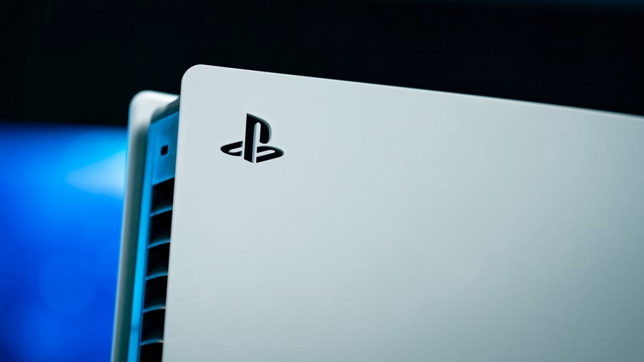 Ludzie dawali tej PS5 Pro najwyżej rok. Konsola bez obudowy wciąż działa, choć chłodzi ją zwykły wentylator