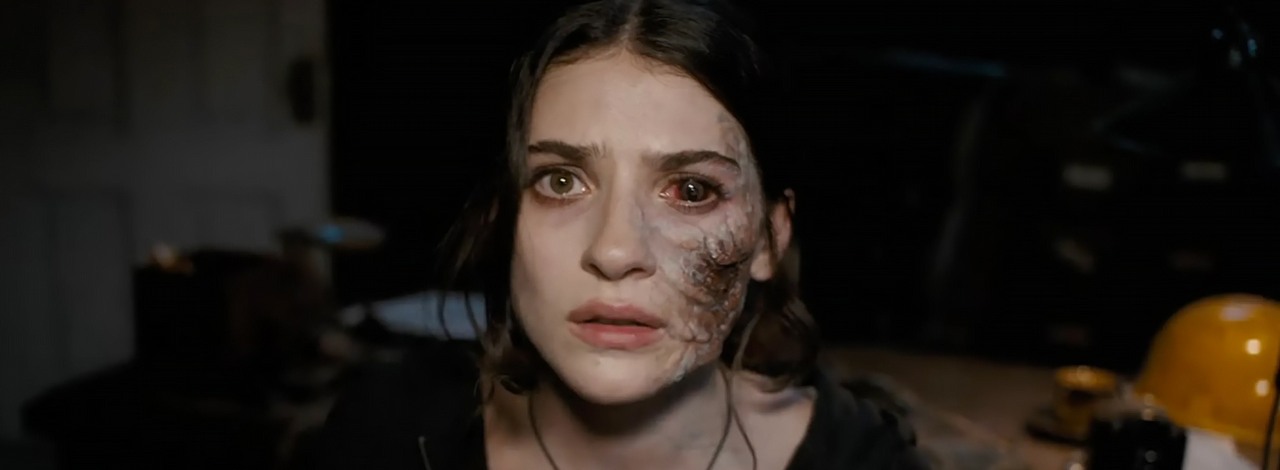 Film Until Dawn ma na Rotten Tomatoes 62%, to zabawny horror, ale kiepskie Until Dawn. Jak wypada w porównaniu z innymi ekranizacjami gier?