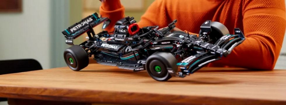 LEGO kontynuuje romans z F1. Podziwiajcie kolejne bolidy ikonicznych zespołów