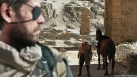 Metal Gear Solid V: The Phantom Pain - gameplay ze Snake'em w kartonie