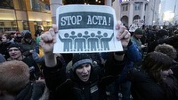 Polska podpisała kontrowersyjną umowę ACTA