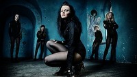 E-sport pięknieje na wiosnę, czyli graczki Counter-Strike'a na profesjonalnych zdjęciach.