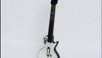 Gitara do Guitar Hero III na X360 kompatybilna z wersją na PC