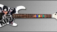 Gitara z motywem zespołu Kiss do Guitar Hero