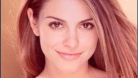 Maria Menounos dziewczyną Bonda w From Russia with Love