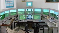 Flight Simulator 2002 + 9 PeCetów + 13 monitorów = komfortowy lot w wirtualnej rzeczywistości