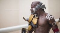 Najlepsze cosplaye - Doomfist z Overwatch
