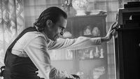 Joaquin Phoenix jako Joker na nowym zdjęciu z filmu. Ruszył montaż