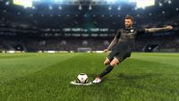 PlayStation Plus na lipiec: Pro Evolution Soccer 2019 i Horizon Chase Turbo