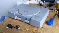 PC wewnątrz PlayStation wygląda imponująco