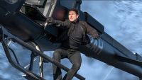 Tom Cruise nagrany na dachu rozpędzonego pociągu. To akcja z Mission: Impossible 7