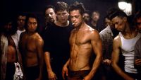 Brad Pitt organizuje wieczorki filmowe, które terroryzuje zaprzyjaźniony reżyser