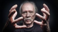 John Carpenter nie może kręcić nowego Halloween, więc gra w AC: Valhalla