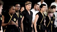 Cobra Kai pobiło Bridgertonów na liście hitów Netflixa