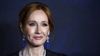 Voldemort staje w obronie J.K. Rowling