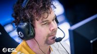 Czołowa drużyna CS:GO pozywa swojego byłego trenera